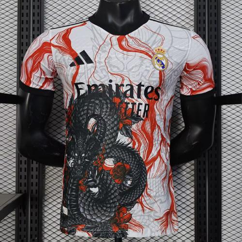 Édition spéciale « Draconic Rise » du Real Madrid