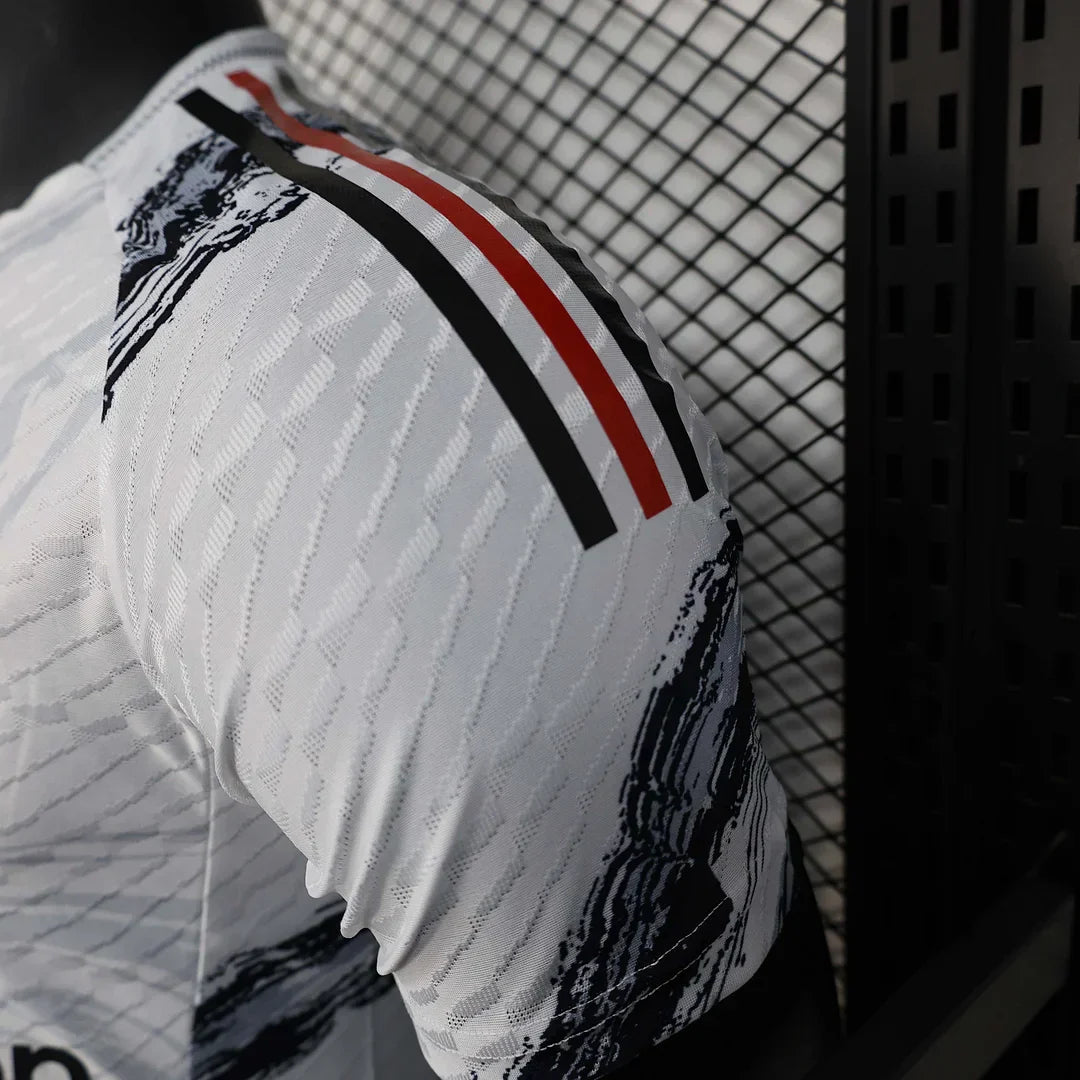 Manchester United "Iron Crest" Edición Especial