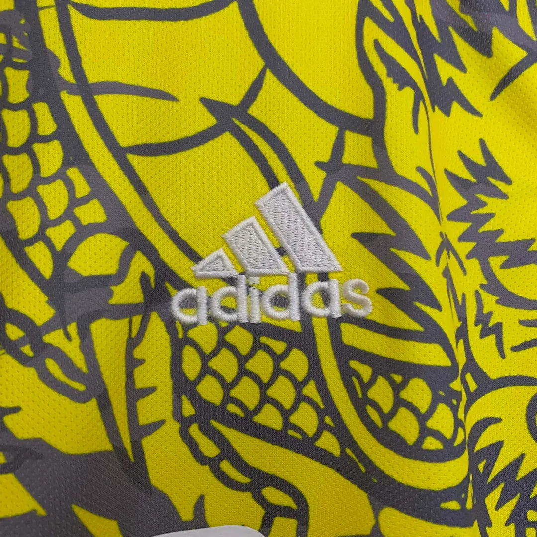 Édition spéciale « Dragon jaune » du Real Madrid
