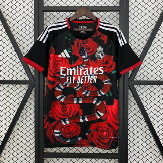 Édition spéciale « Serpent rouge » du Real Madrid