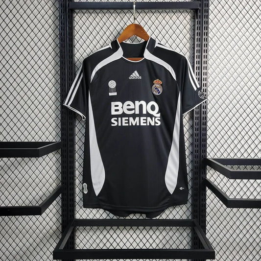 2006/2007 Retro Real Madrid Visitante