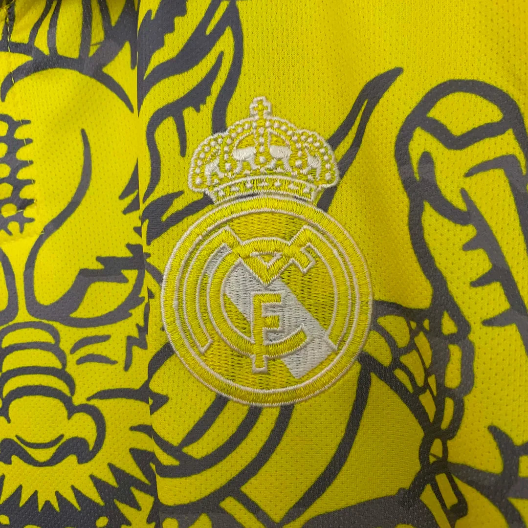 Édition spéciale « Dragon jaune » du Real Madrid