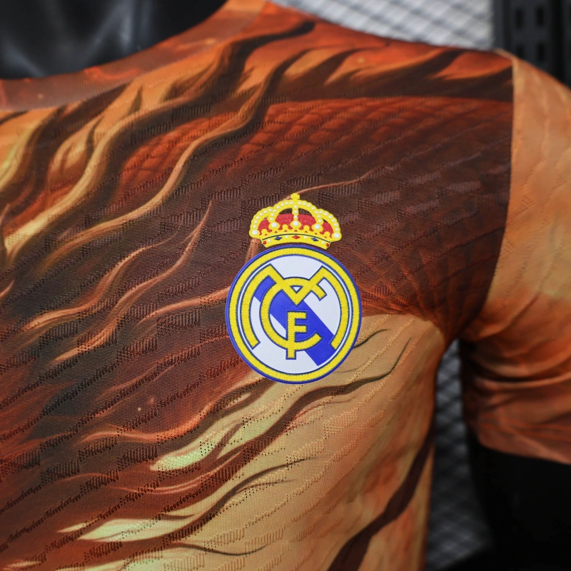 Édition spéciale « Thunder Mirage » du Real Madrid
