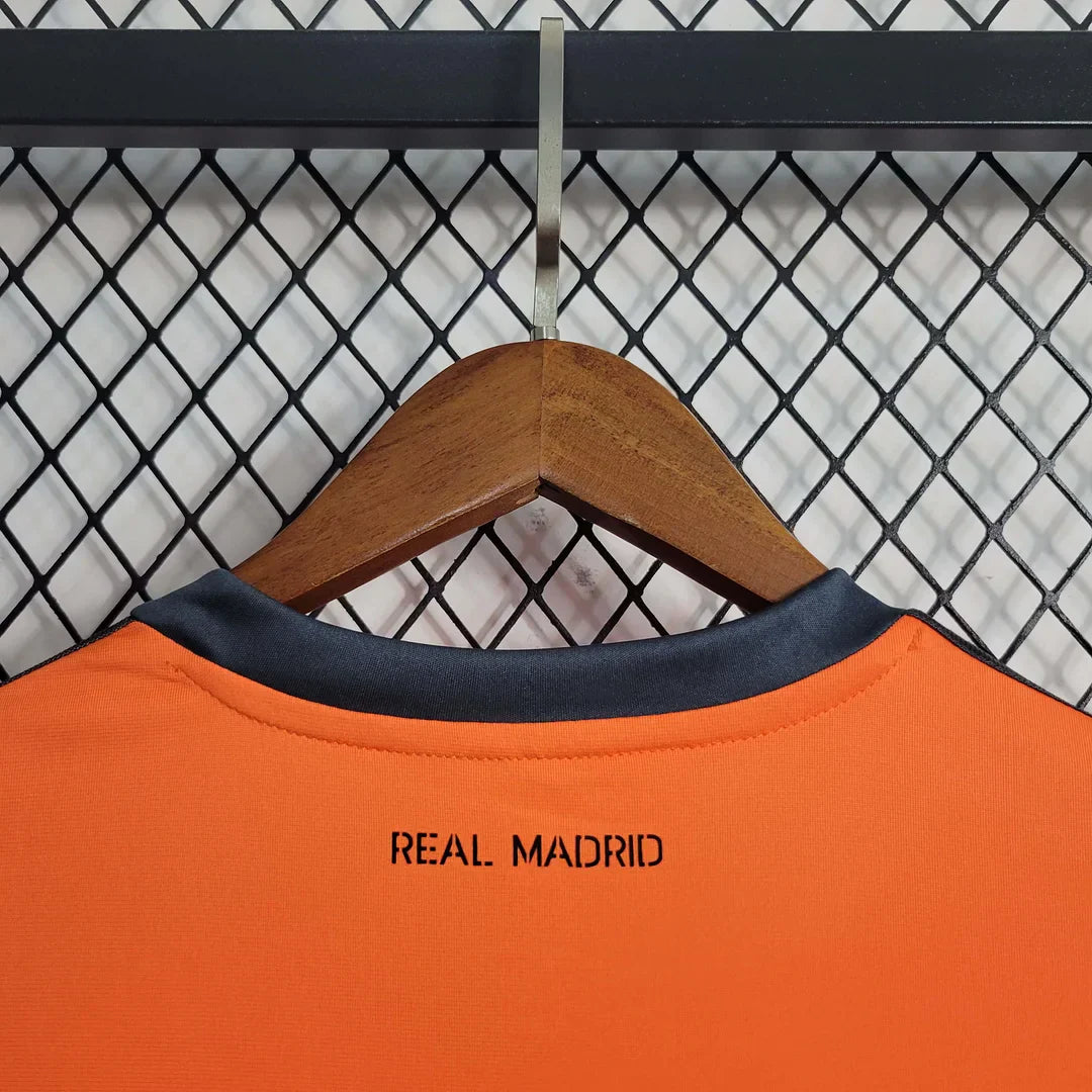 Maillot extérieur rétro à manches longues du Real Madrid 2013-2014