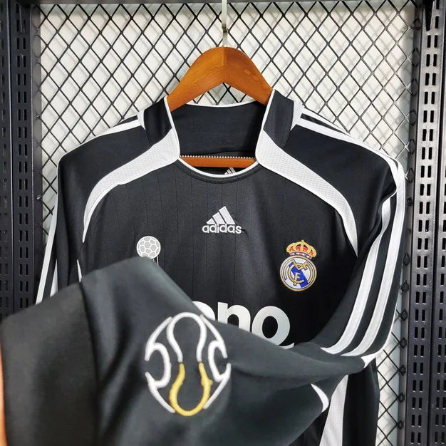 2006/2007 Retro Real Madrid Visitante Manga Larga