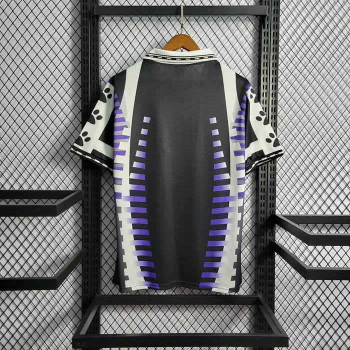 Maillot alternatif rétro du Real Madrid 1997-1998