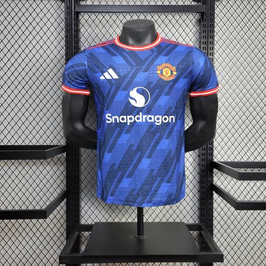 Édition spéciale « Electric Royal » de Manchester United