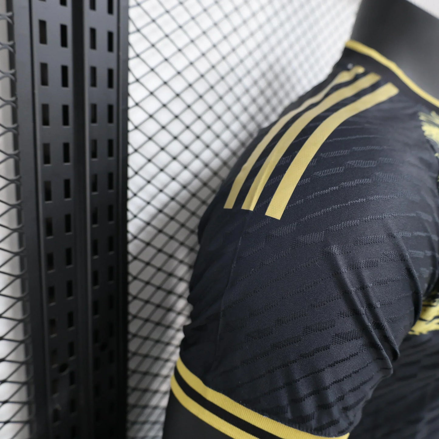 Édition spéciale « Dragon Gold » du Real Madrid
