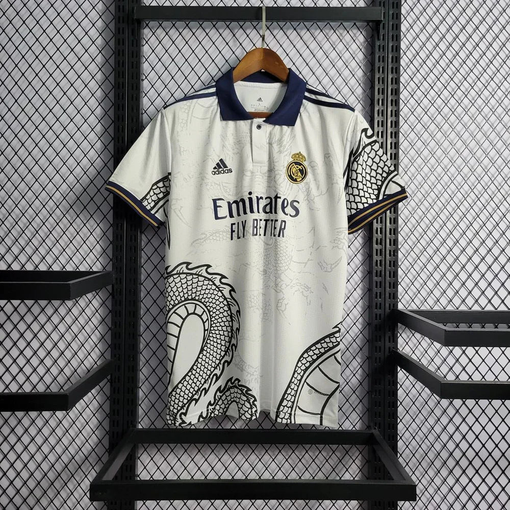 Édition spéciale « Dragon blanc » du Real Madrid