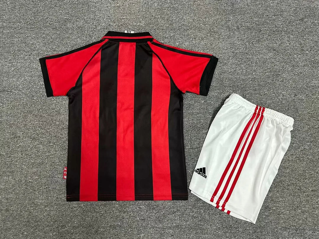 Maillot rétro domicile AC Milan 1998/1999, taille enfant