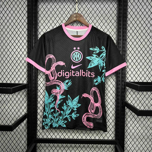 Édition spéciale « Serpent rose » de l'Inter Milan