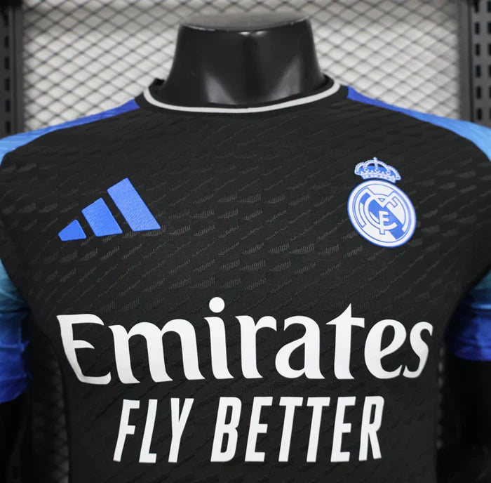 Édition spéciale « Nocturne Strike » du Real Madrid