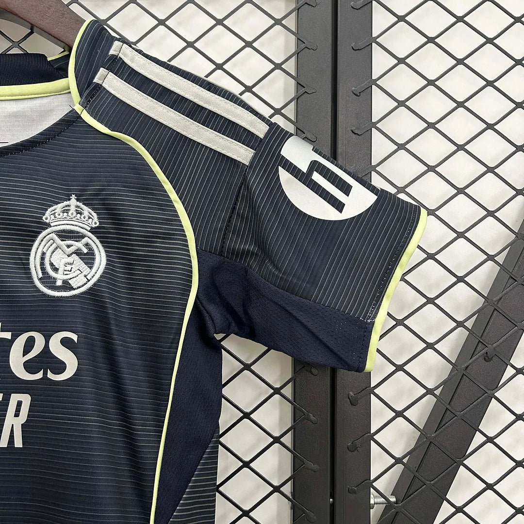 Maillot extérieur Real Madrid 2025/2026 pour enfant