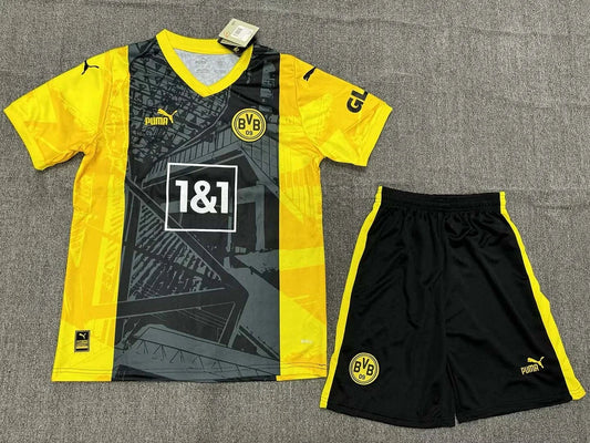 Édition spéciale « Royal Crest » du Borussia Dortmund, taille enfant