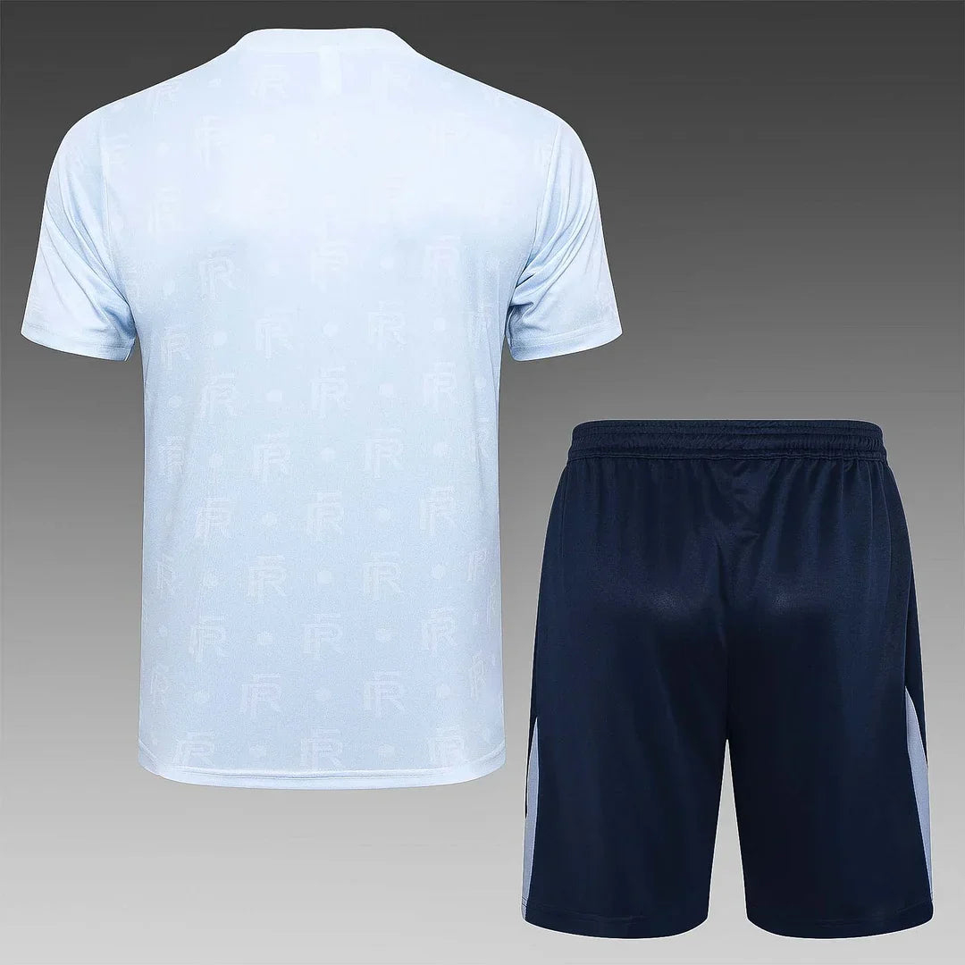 Tenue d'entraînement de l'équipe de France 2024-2025
