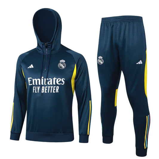 Survêtement bleu foncé et jaune du Real Madrid