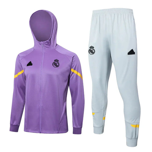 Survêtement blanc et violet du Real Madrid