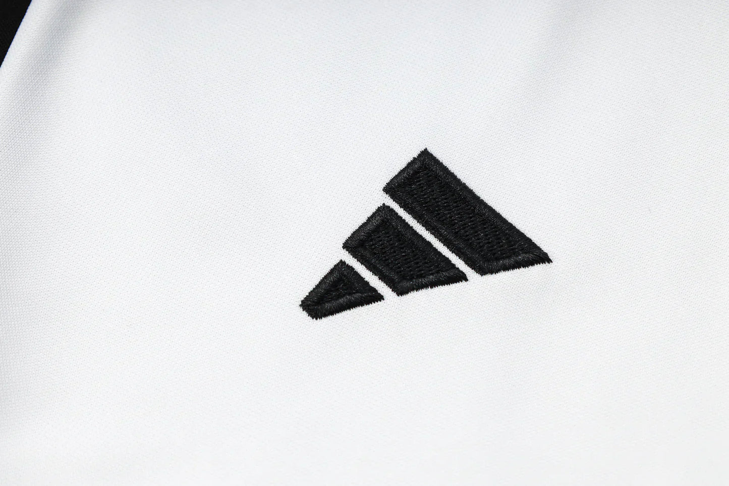 Juventus White and Black Chándal