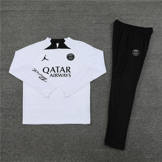 Survêtement PSG Paris Saint Germain noir et blanc