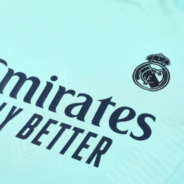 Survêtement bleu foncé et menthe du Real Madrid