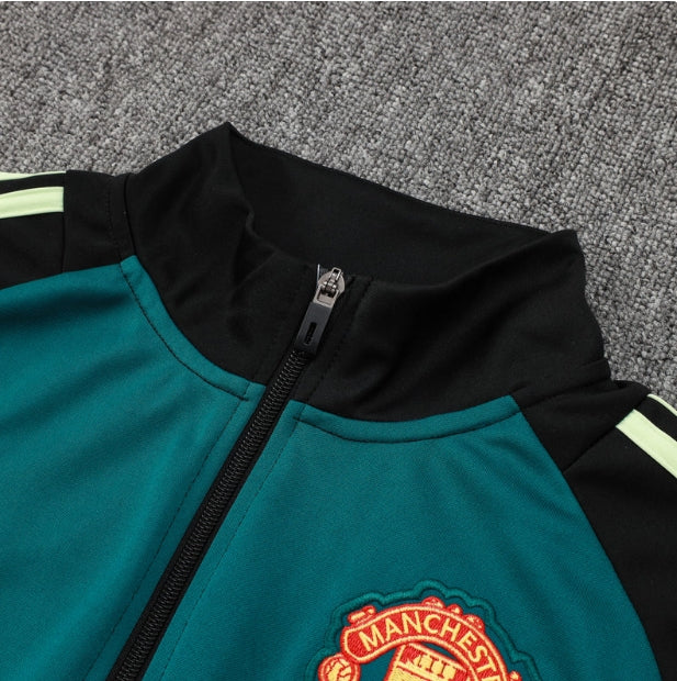 Survêtement noir et vert foncé de Manchester United