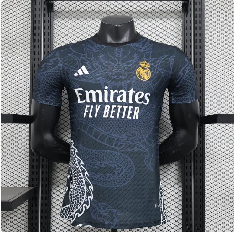 Édition spéciale « Dragon de minuit » du Real Madrid