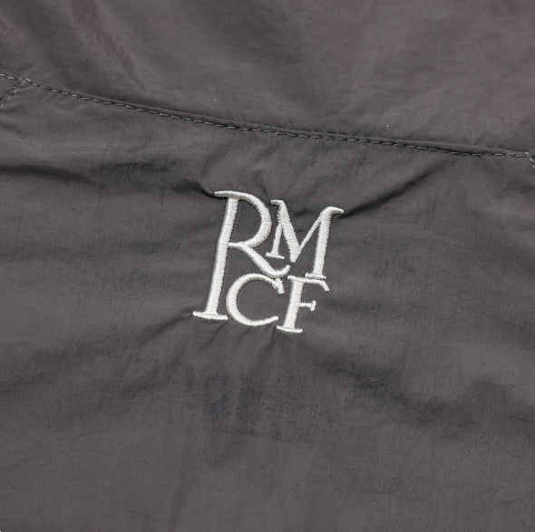 Veste grise et blanche du Real Madrid