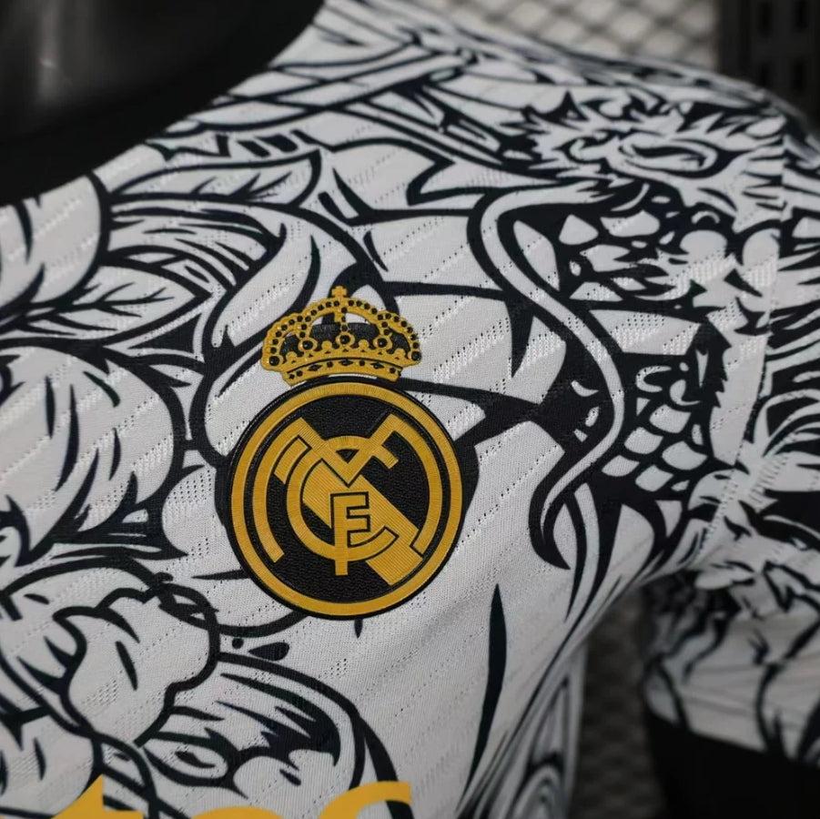 Édition spéciale « Dragon mythique » du Real Madrid