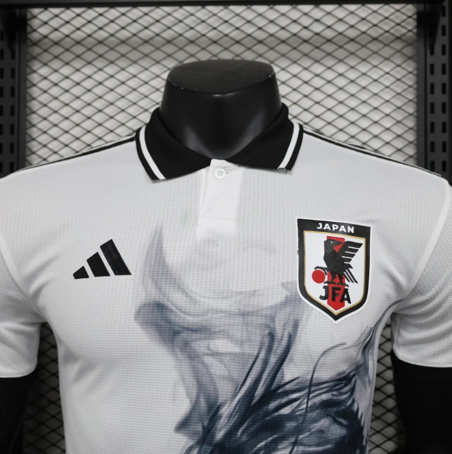 Japan "Ink Washed Dragon" Edición Especial