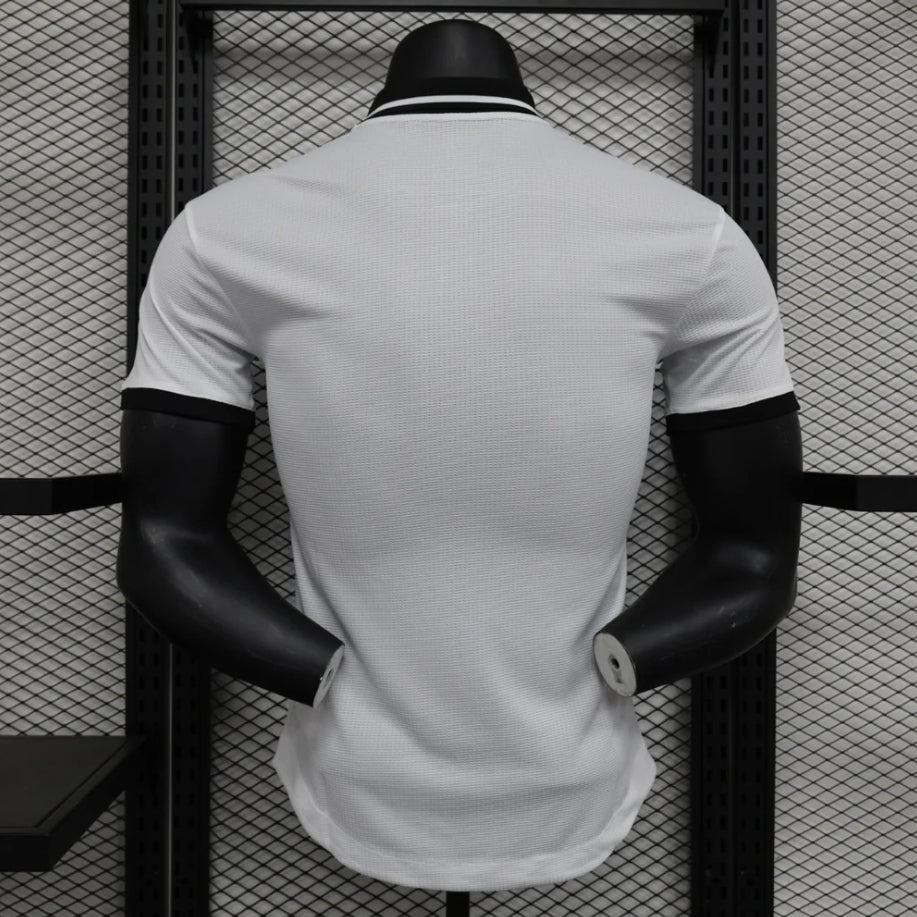 Japan "Ink Washed Dragon" Edición Especial