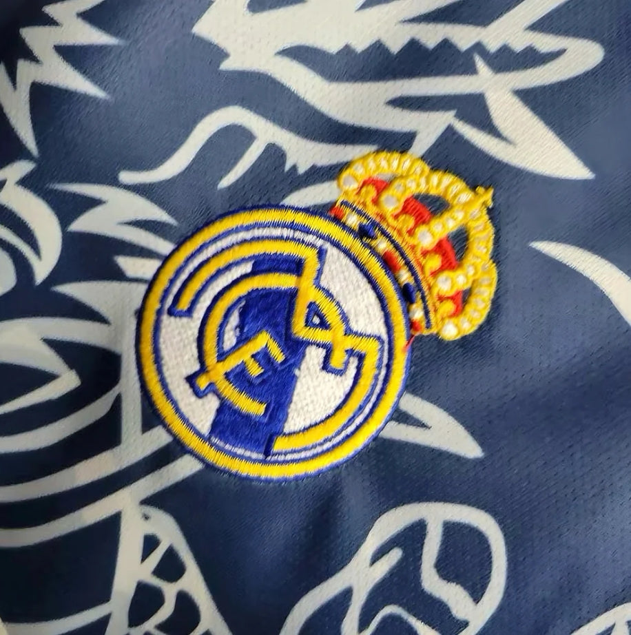 Édition spéciale « Dragon bleu » du Real Madrid
