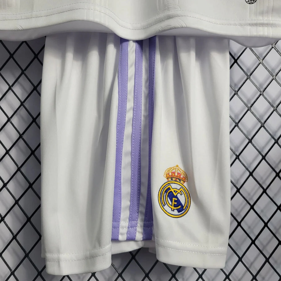 Maillot Domicile Enfant Real Madrid 2023/2024 Taille