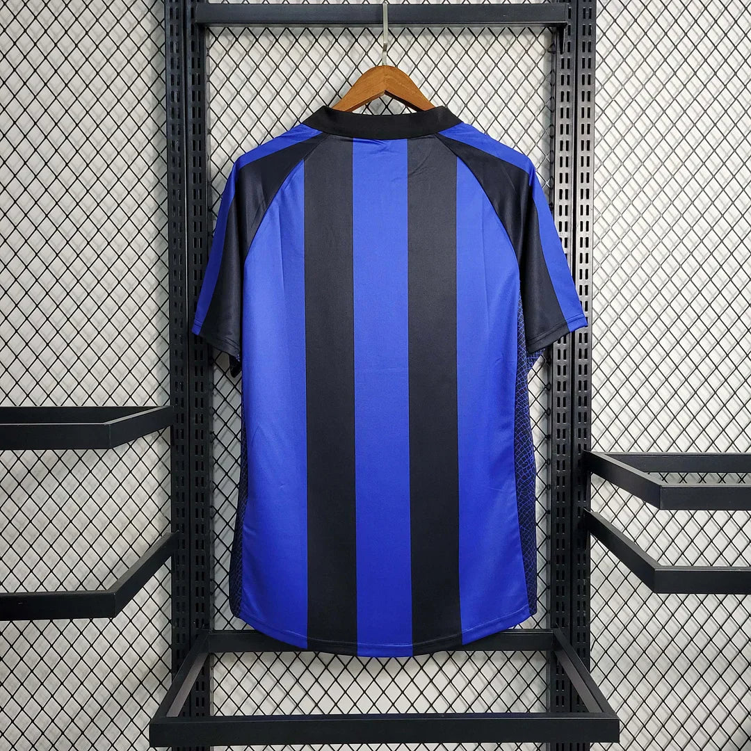 Maillot rétro Inter Milan domicile 2001-2002