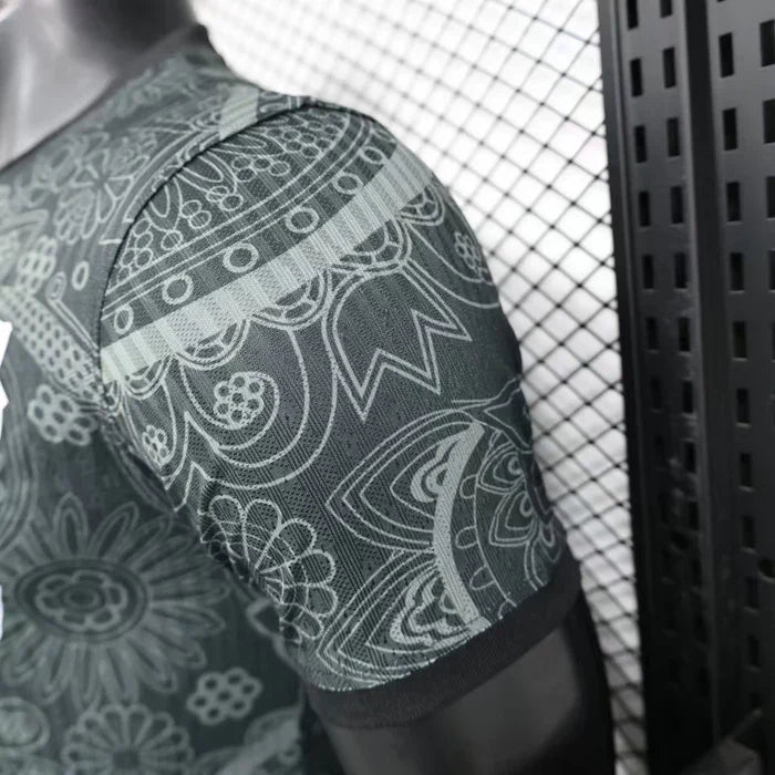 Barcelona "Noir Fleur" Edición Especial