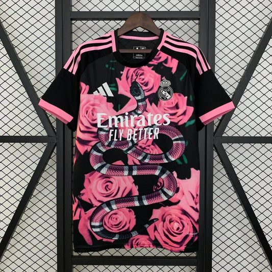 Édition spéciale « Serpent rose » du Real Madrid