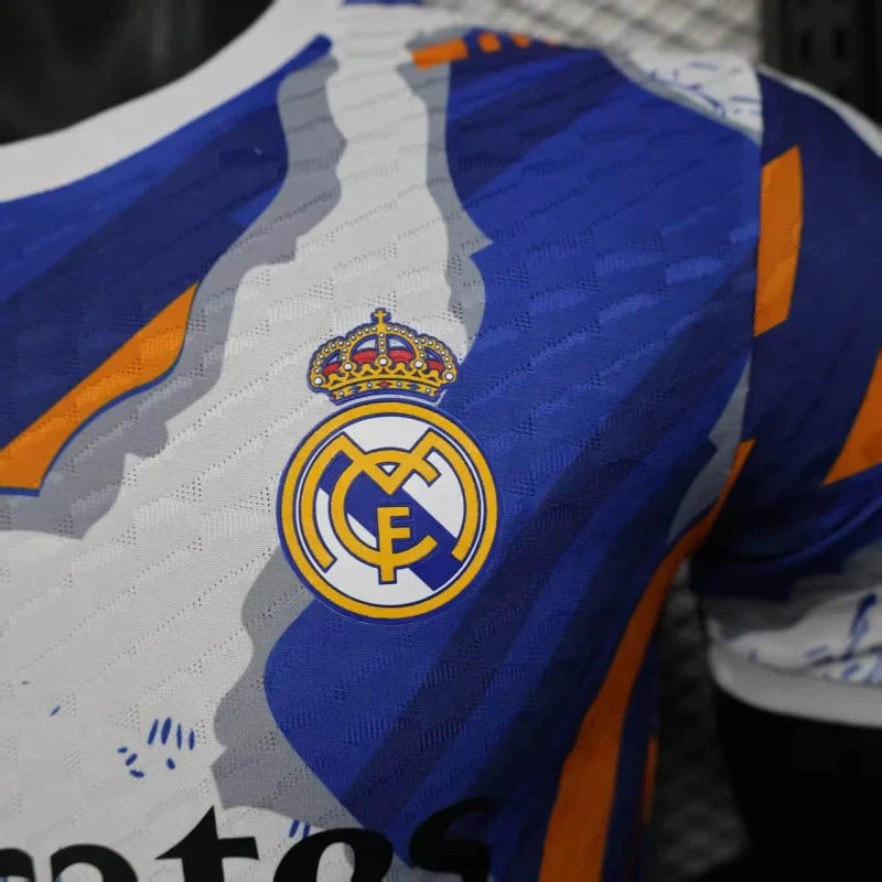 Édition spéciale « Nebula Reign » du Real Madrid