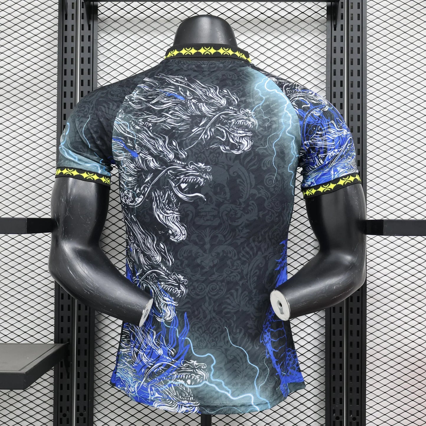 Édition spéciale « Thunder Dragon » du Real Madrid