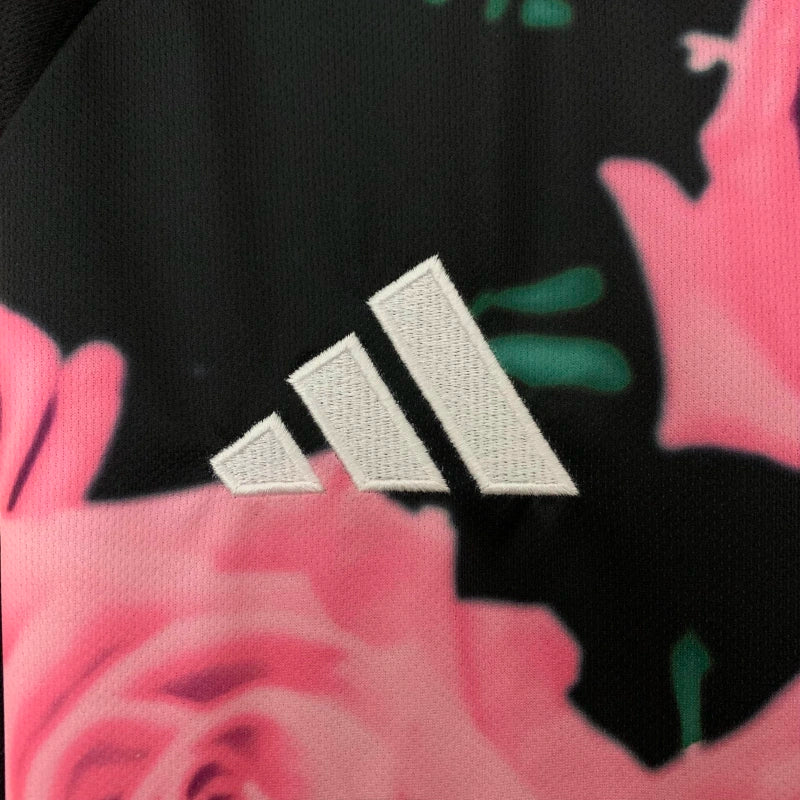 Édition spéciale « Serpent rose » du Real Madrid