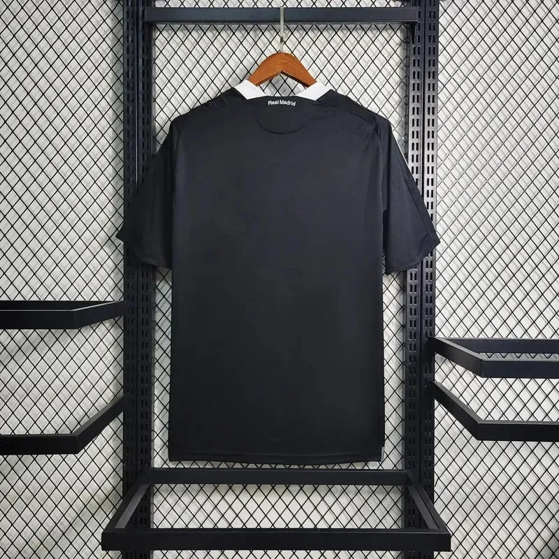 Maillot extérieur rétro du Real Madrid 2008/2009