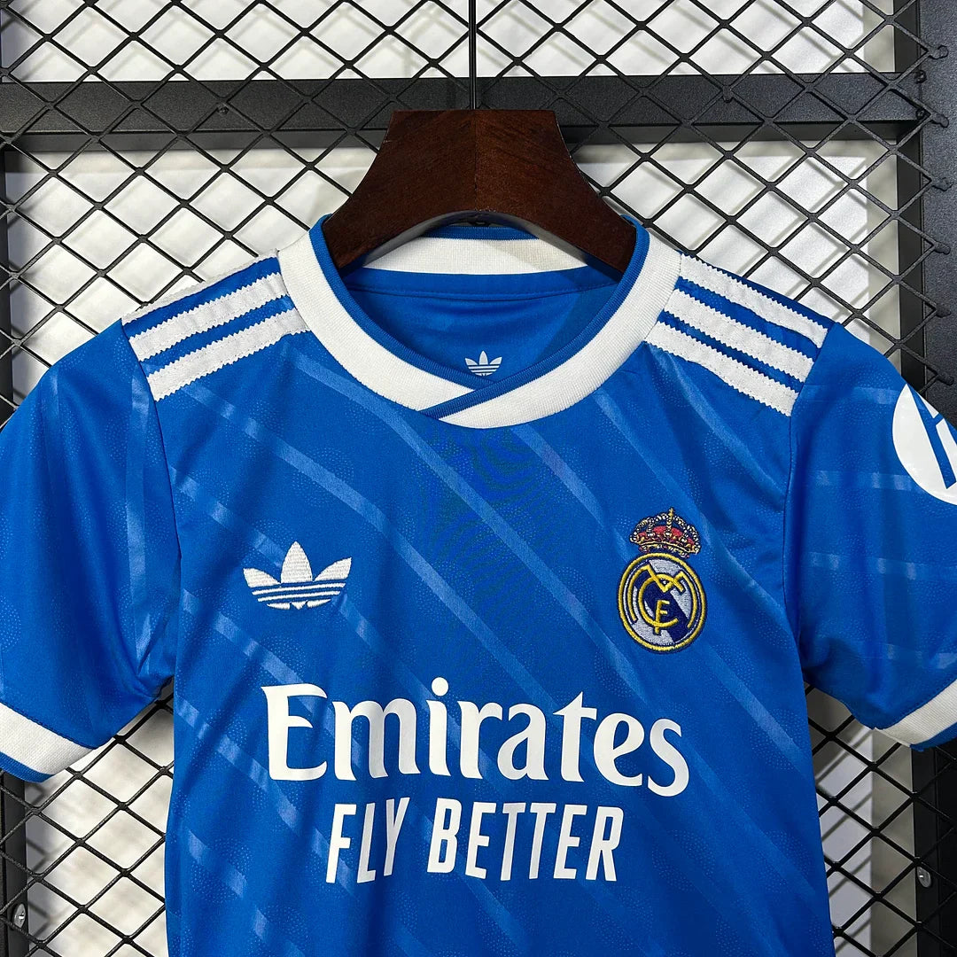 Maillot alternatif Real Madrid 2025/2026 taille enfant