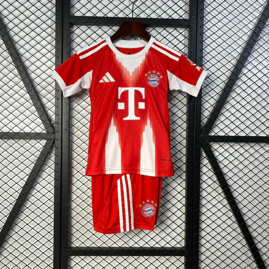 Maillot domicile Bayern Munich 2025/2026 taille enfant