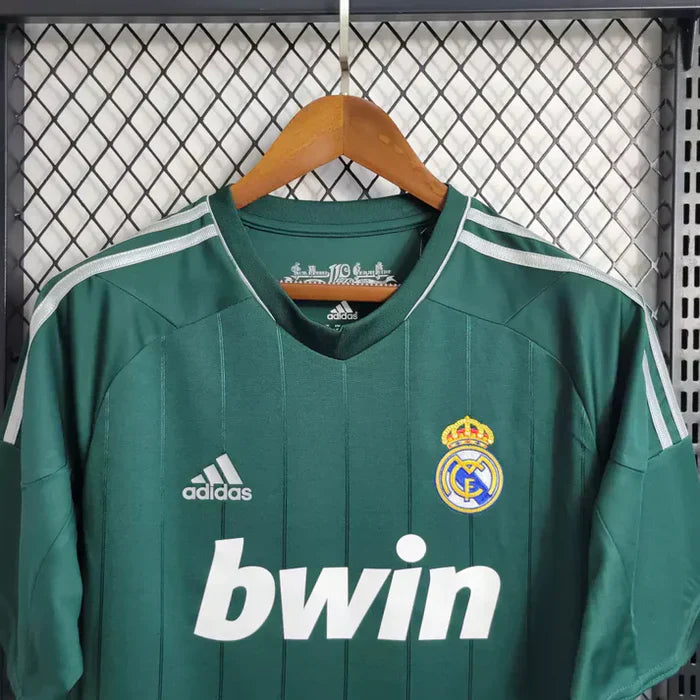 Maillot alternatif rétro du Real Madrid 2012-2013