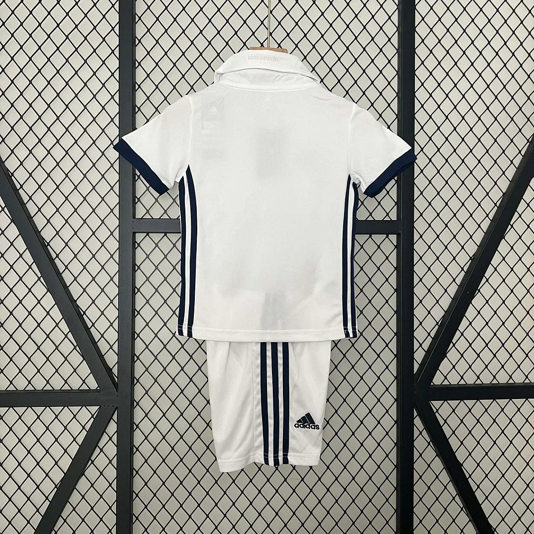 Maillot rétro domicile Real Madrid 2016/2017 pour enfant