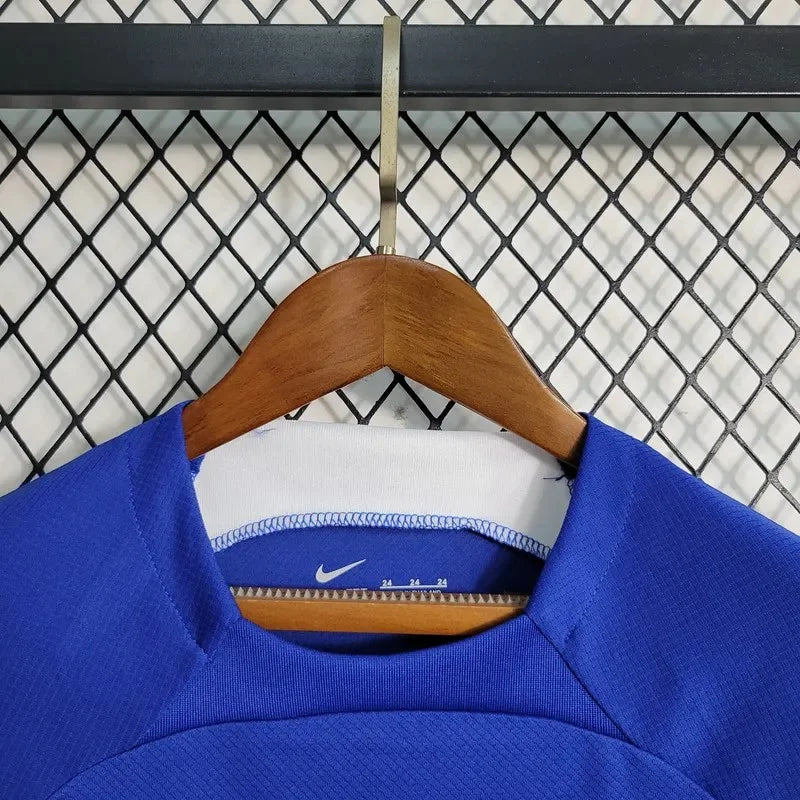 Taille du maillot domicile enfant Chelsea 2023/2024