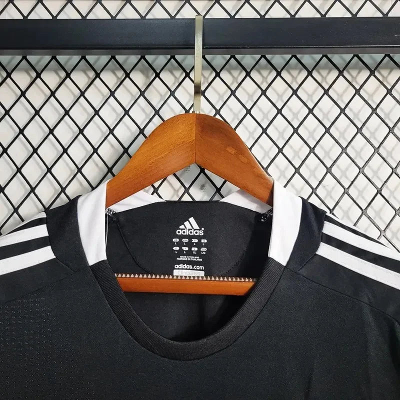 Maillot extérieur rétro du Real Madrid 2008/2009