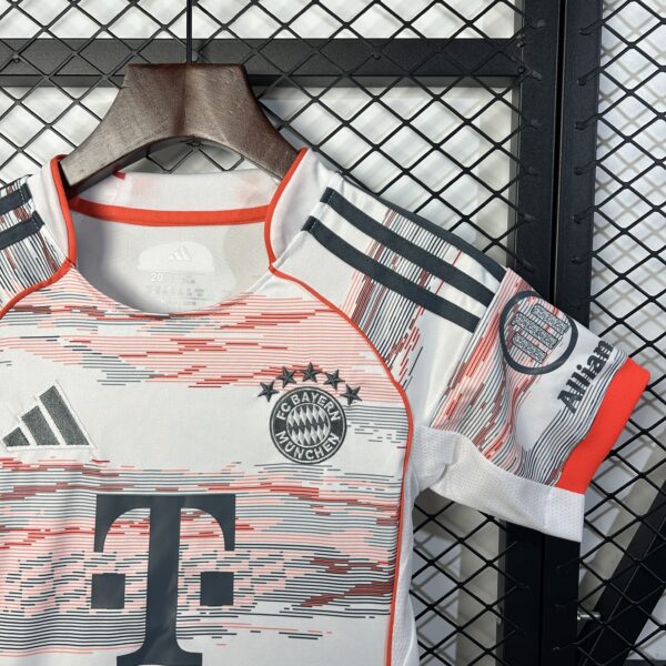 Maillot extérieur Bayern Munich 2025/2026 pour enfant
