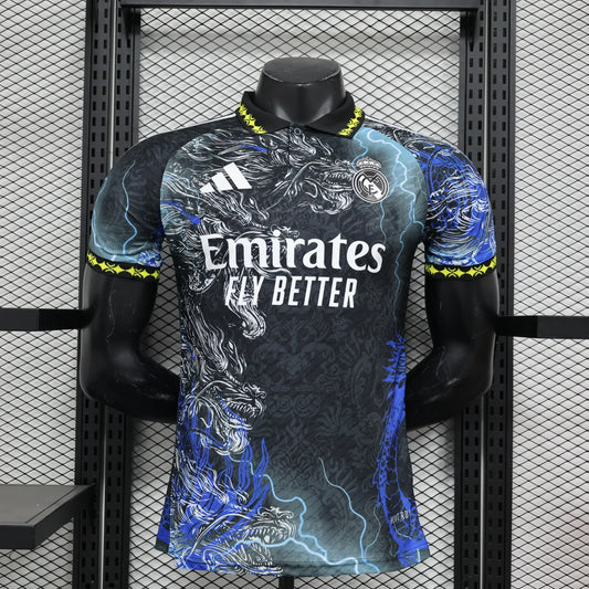 Édition spéciale « Thunder Dragon » du Real Madrid