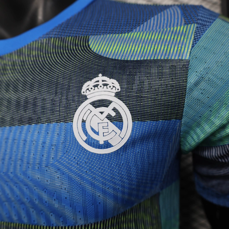 Édition spéciale « Aqua Grid » du Real Madrid