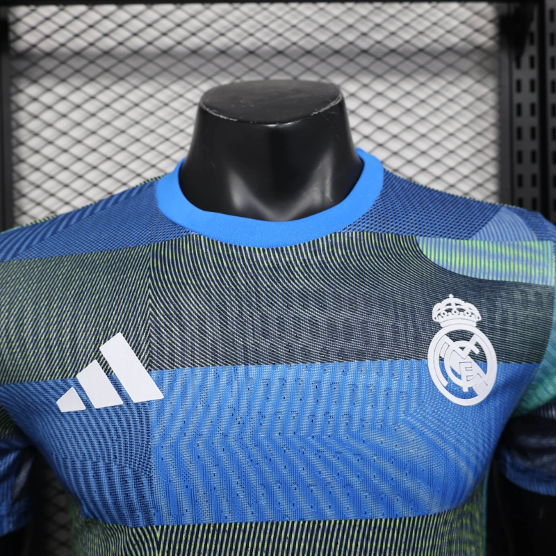 Édition spéciale « Aqua Grid » du Real Madrid
