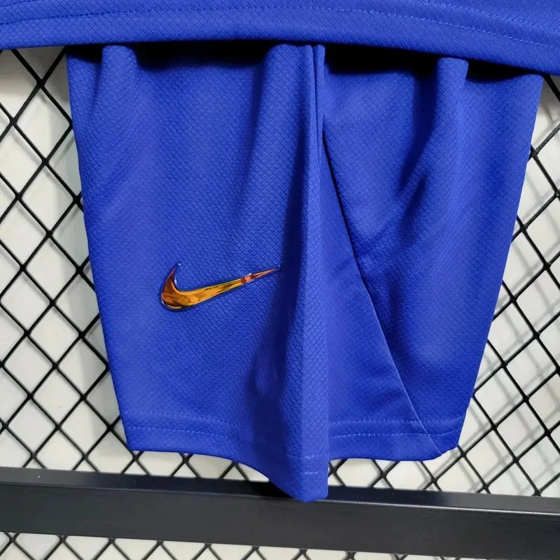 Taille du maillot domicile enfant Chelsea 2023/2024